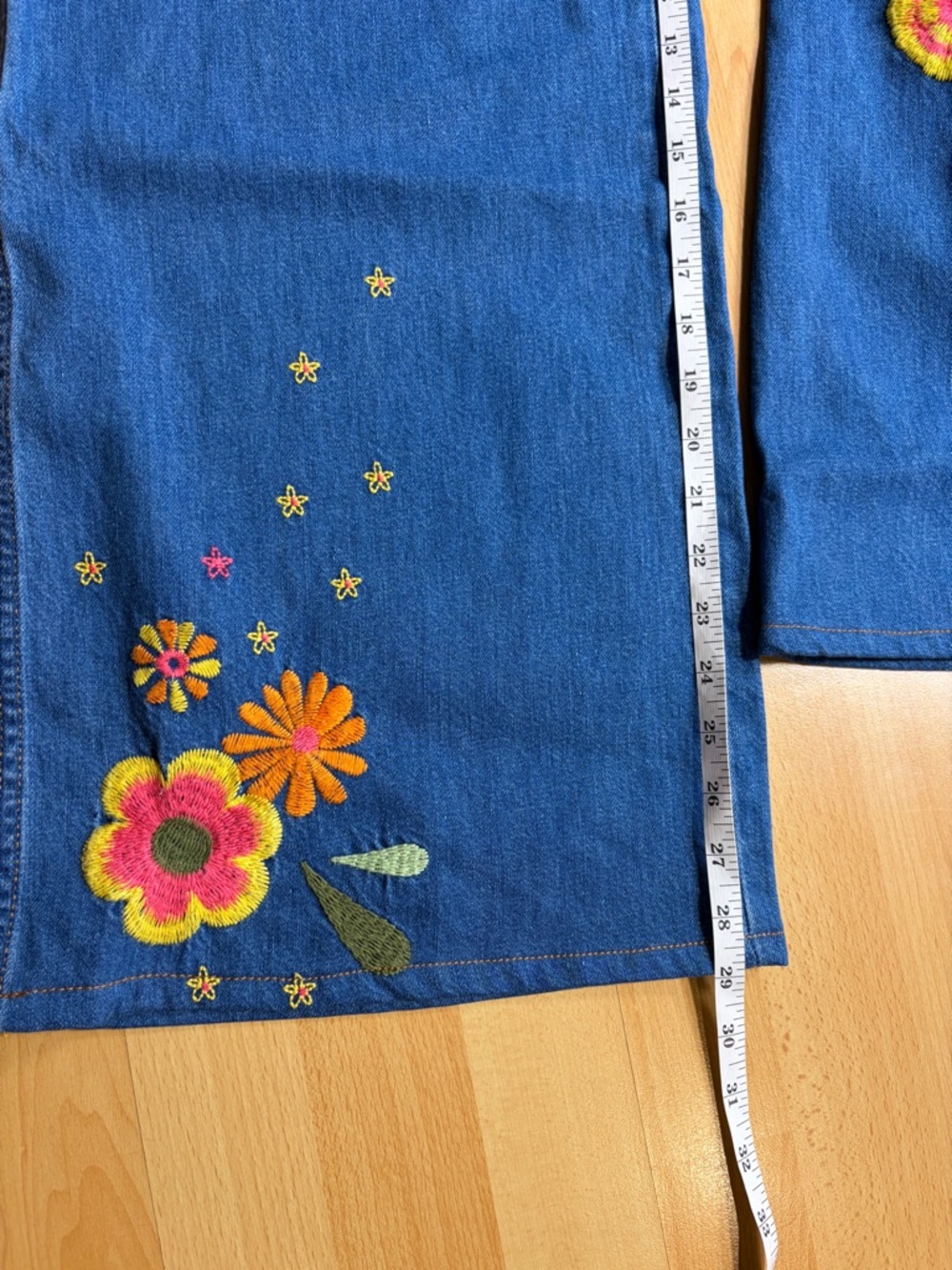 MOTHER The Heyday Hustler Roller Wide Leg in Hodgepodge Floral Embroidery - Picture 16 of 16